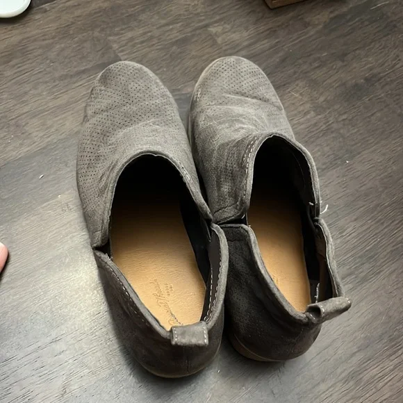 Gray boots, size 8.5 - Picture 4 of 4